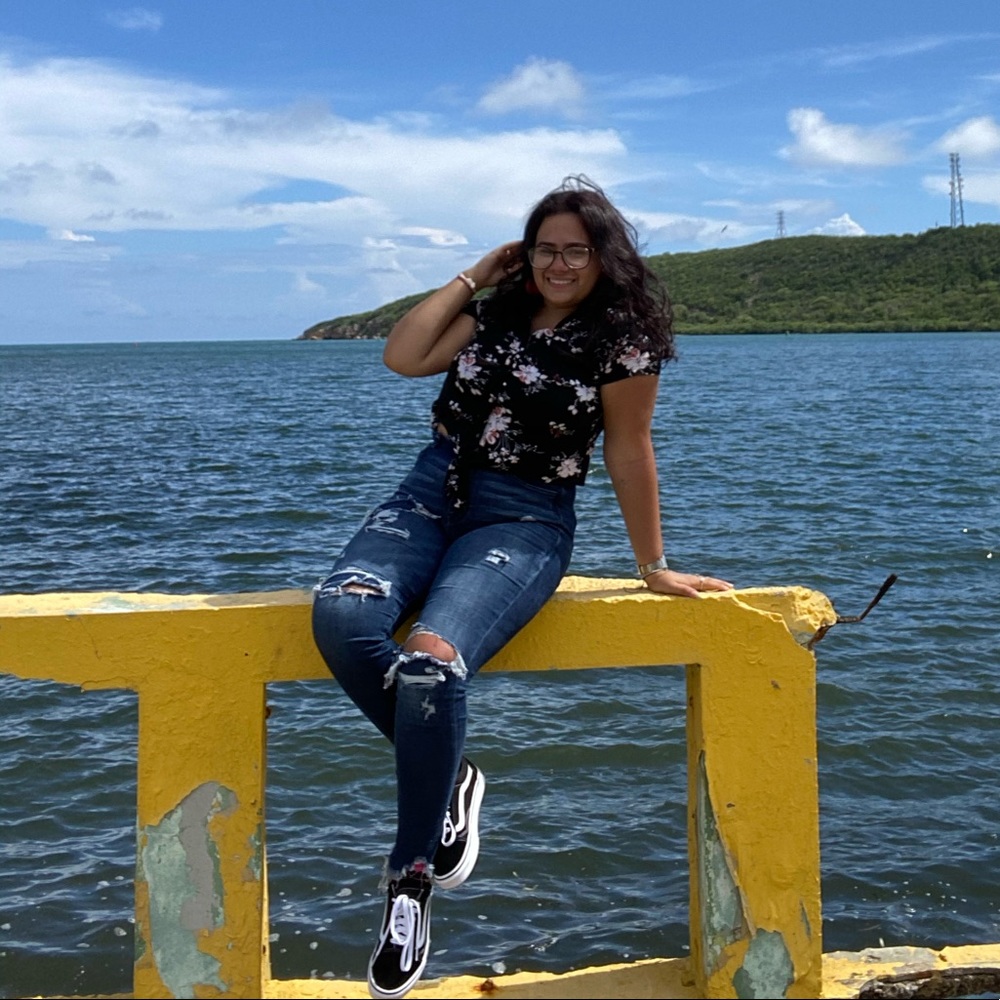 Meet your Posher, Isamar